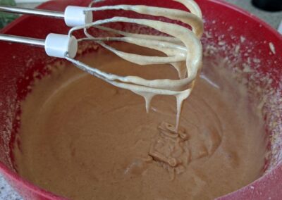Mixing the ingredients of the apple cake